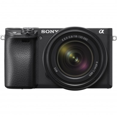 Sony Alpha a6400 + E 18-135 mm f/3.5-5.6 OSS Black Sony Alpha a6400 + E 18-135 mm f/3.5-5.6 OSS Black